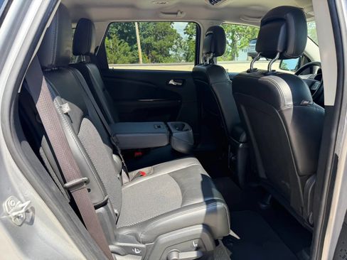 Used 2017 Dodge Journey Crossroad FWD image 43
