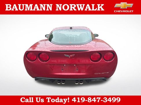 Used 2005 Chevrolet Corvette Coupe w/ Preferred Equipment Group RWD image 7