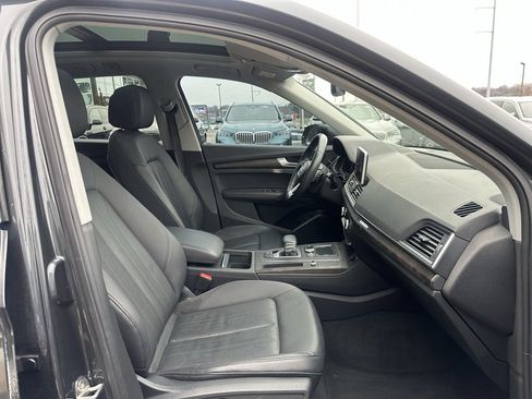Used 2019 Audi Q5 2.0T Premium Plus w/ Premium Plus Package image 16