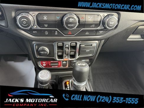 Used 2025 Jeep Wrangler Unlimited Sport AWD/4WD image 27
