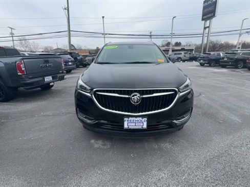 Used 2020 Buick Enclave Essence w/ Sound and Sites Package image 3