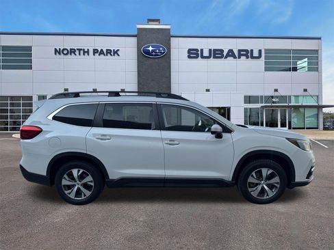 Used 2019 Subaru Ascent Premium AWD/4WD image 2