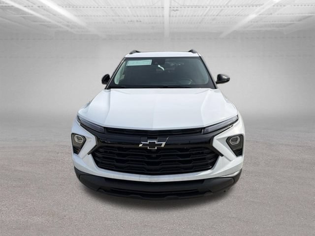 New 2026 Chevrolet TrailBlazer LT w/ Midnight Edition FWD image 3
