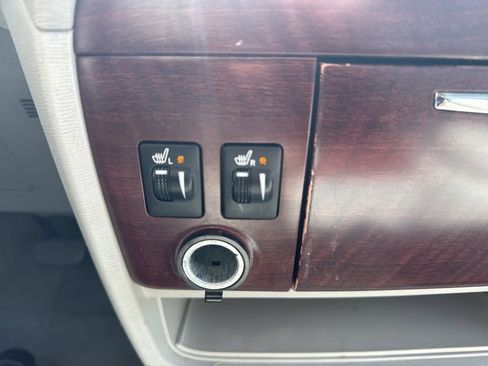 Used 2012 Toyota Sienna XLE FWD image 14