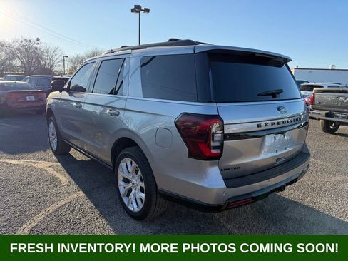 Used 2023 Ford Expedition Limited image 4