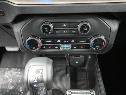 New 2025 Ford Bronco Outer Banks image 9