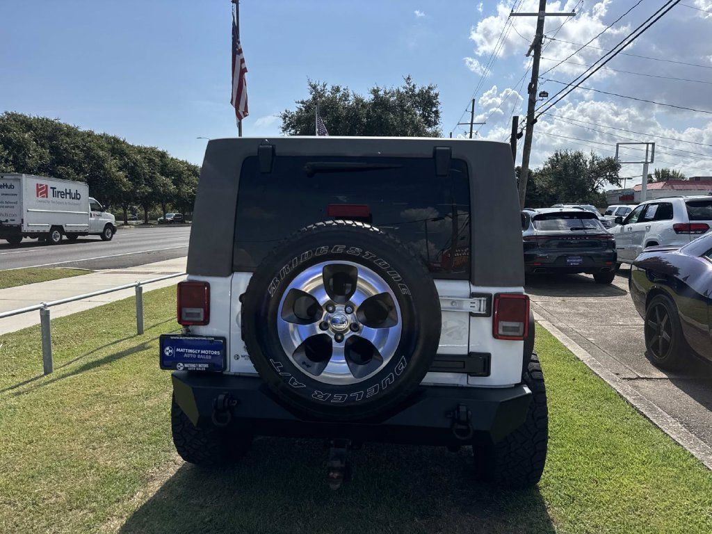 Used 2017 Jeep Wrangler Unlimited Sport w/ Connectivity Group AWD/4WD image 7