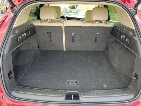 Used 2022 Buick Envision Essence w/ Safety Package image 7