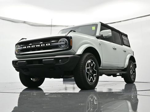 Certified 2024 Ford Bronco Outer Banks image 34