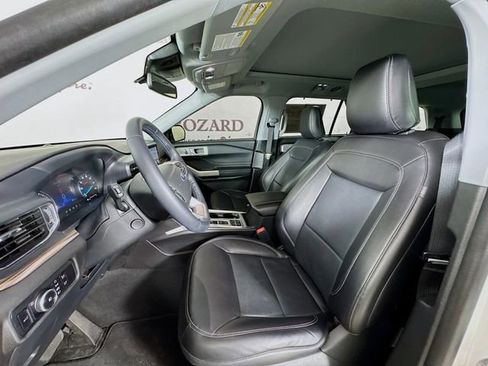 Used 2023 Ford Explorer Limited w/ Equipment Group 301A image 26
