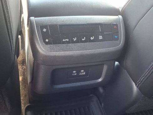 Used 2024 Nissan Pathfinder Rock Creek AWD/4WD image 20