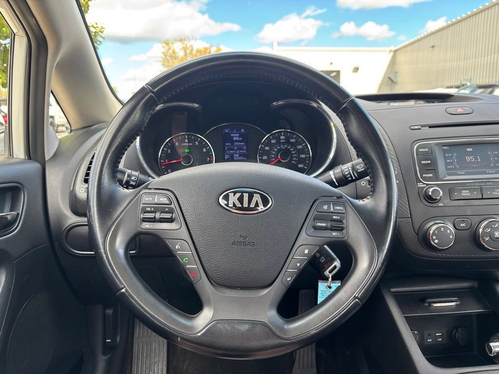 Used 2016 Kia Forte EX FWD image 30