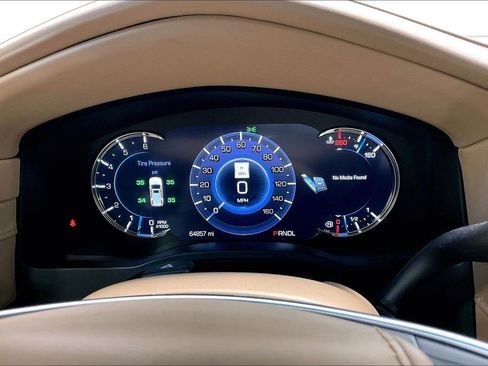 Used 2020 Cadillac Escalade Platinum image 26