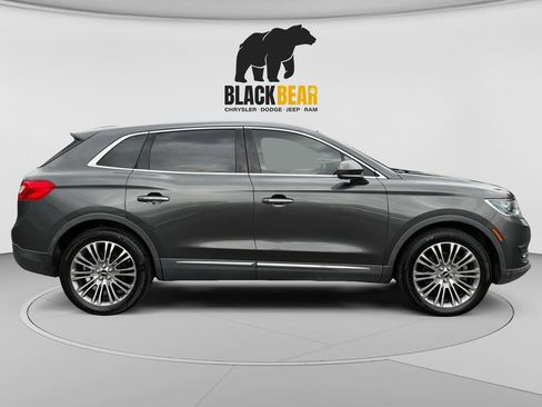Used 2018 Lincoln MKX Reserve w/ Lincoln MKX Climate Package AWD/4WD image 2