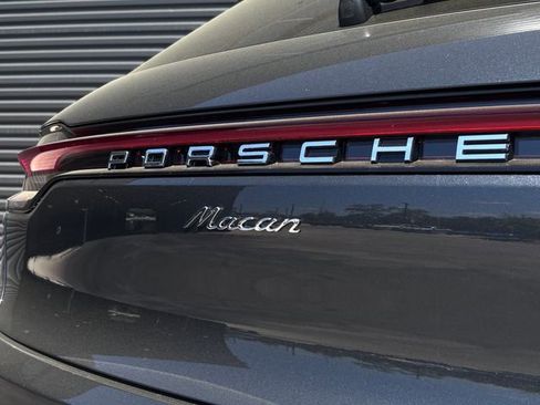 New 2026 Porsche Macan image 29