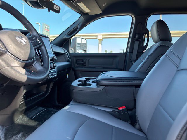 New 2026 RAM 3500 Tradesman AWD/4WD image 34