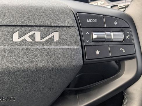 New 2026 Kia Sportage SX FWD image 29