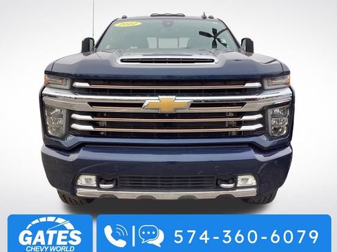 Used 2022 Chevrolet Silverado 2500 High Country w/ Z71 Off-Road Package image 2