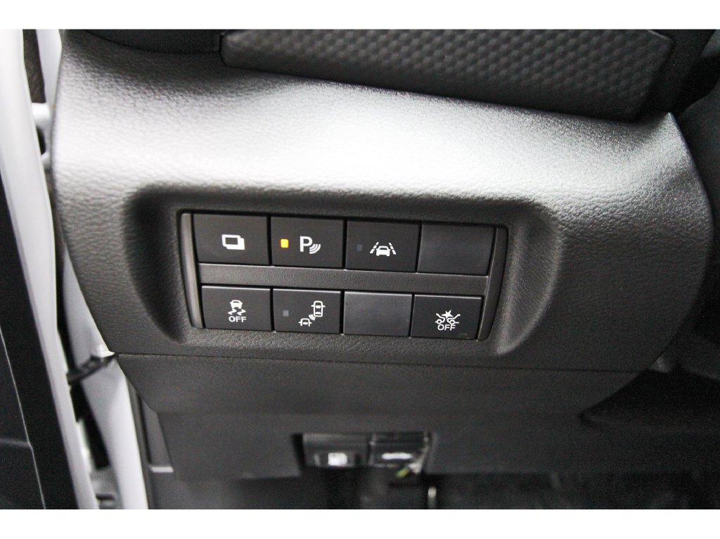 Certified 2025 Nissan Kicks Play S FWD image 21