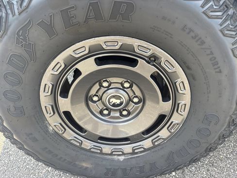 Used 2024 Ford Bronco Black Diamond AWD/4WD image 12