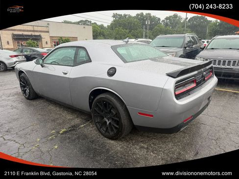 Used 2017 Dodge Challenger SXT Plus RWD image 6