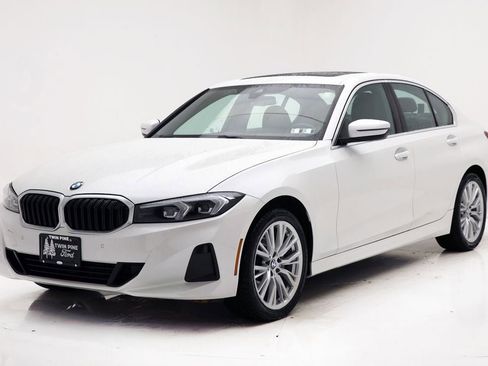 Used 2024 BMW 330i xDrive Sedan w/ Convenience Package image 2