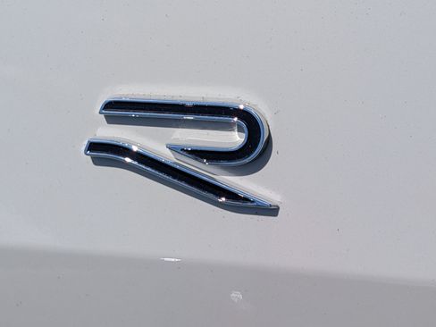 New 2026 Volkswagen Tiguan SEL R-Line AWD/4WD image 7