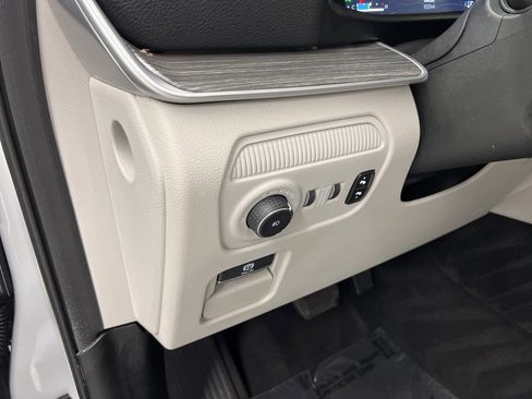 Used 2024 Jeep Wagoneer Series II w/ Convenience Group I image 19