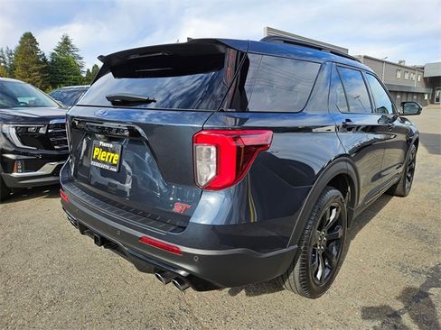 Used 2023 Ford Explorer ST w/ Equipment Group 401A image 4