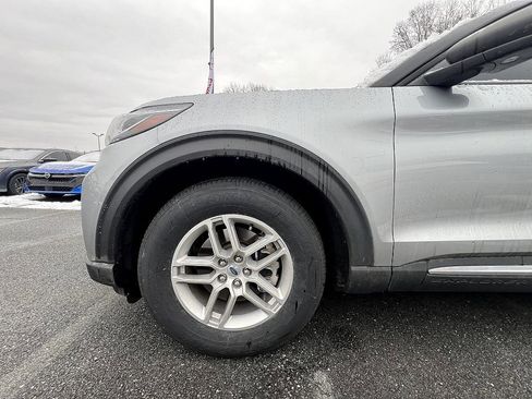 Used 2025 Ford Explorer Active w/ Active Comfort Package image 11