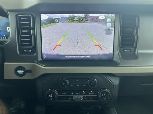 New 2026 Ford Bronco Big Bend w/ Black Diamond Package AWD/4WD image 5