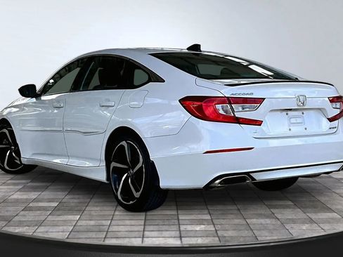 Used 2022 Honda Accord Sport image 4
