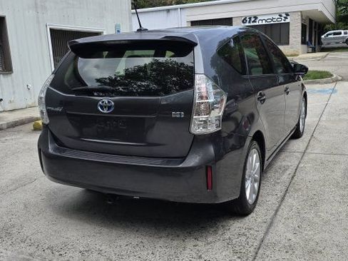 Used 2013 Toyota Prius V Five FWD image 5