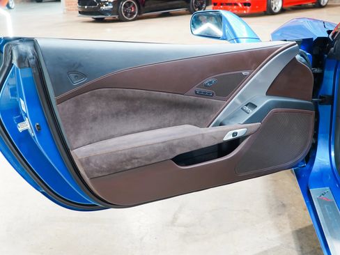 Used 2014 Chevrolet Corvette Stingray Convertible w/ 3LT Preferred Equipment Group RWD image 40