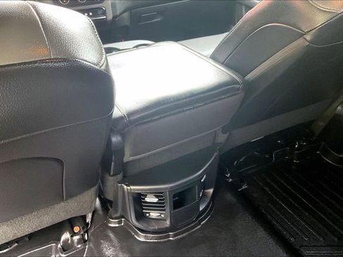 Used 2022 RAM 3500 Tradesman w/ Chrome Appearance Group AWD/4WD image 24
