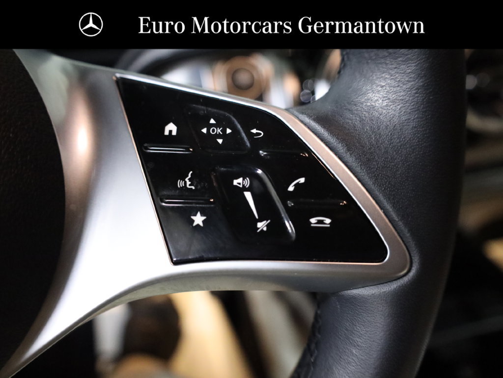 Used 2026 Mercedes-Benz GLB 250 4MATIC image 14