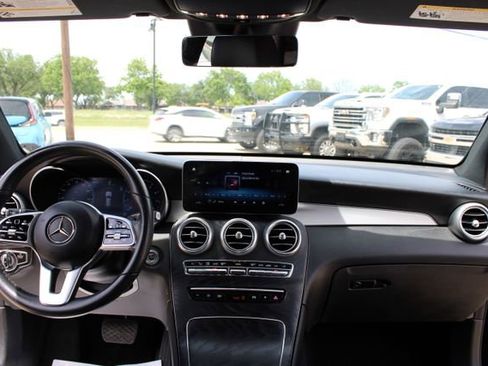Used 2022 Mercedes-Benz GLC 300 image 21