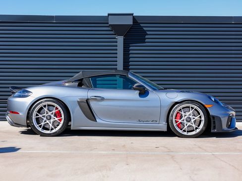 Certified 2025 Porsche 718 Boxster Spyder RS image 8