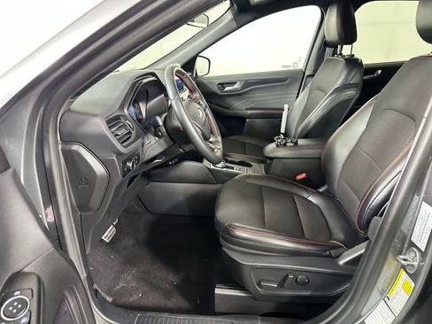 Used 2024 Ford Escape ST-Line image 11