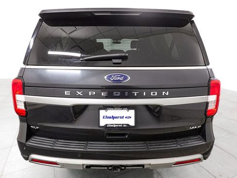 Used 2023 Ford Expedition Max XLT image 5