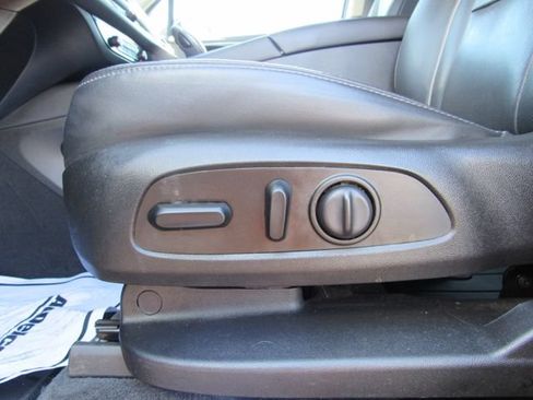 Used 2019 Buick Enclave Avenir w/ Avenir Technology Package AWD/4WD image 16
