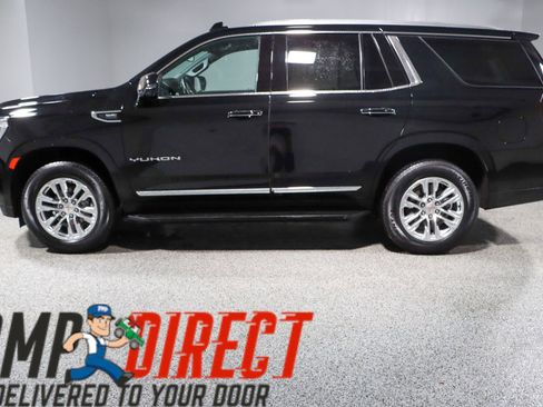 Used 2024 GMC Yukon SLT w/ SLT Premium Package AWD/4WD image 10