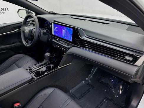 Used 2025 Toyota Camry XSE image 30