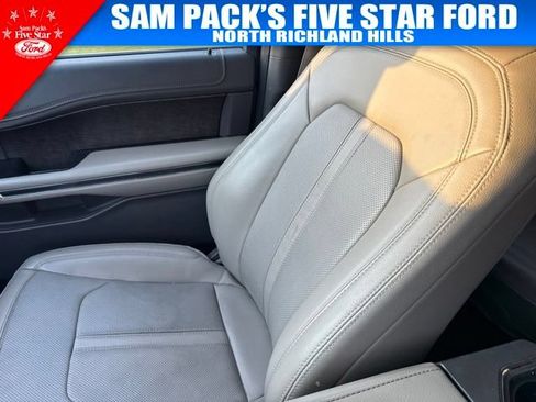 Used 2021 Ford Expedition Max Limited RWD image 12