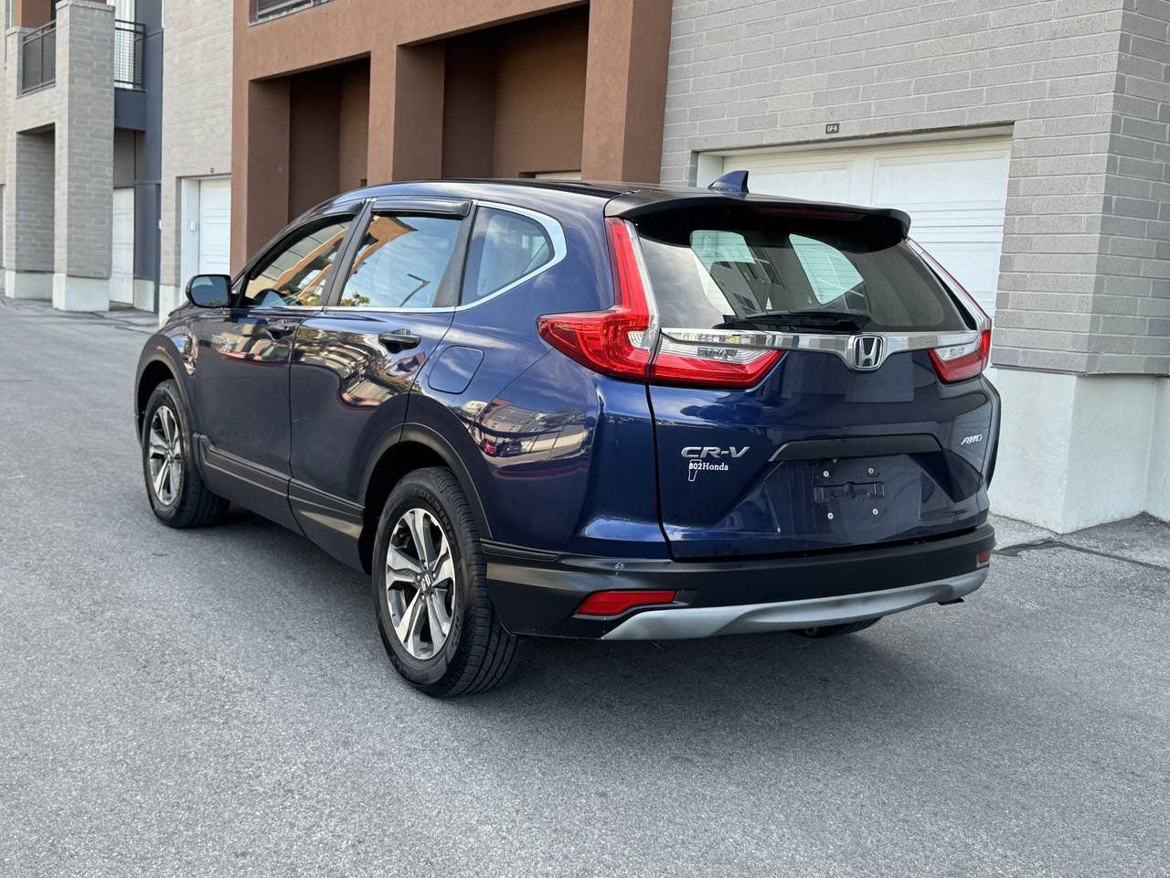 Used 2017 Honda CR-V LX image 5