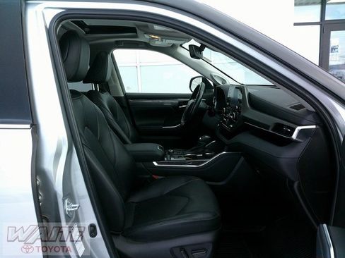 Certified 2022 Toyota Highlander Limited image 31