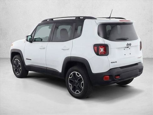 Used 2017 Jeep Renegade Trailhawk AWD/4WD image 5