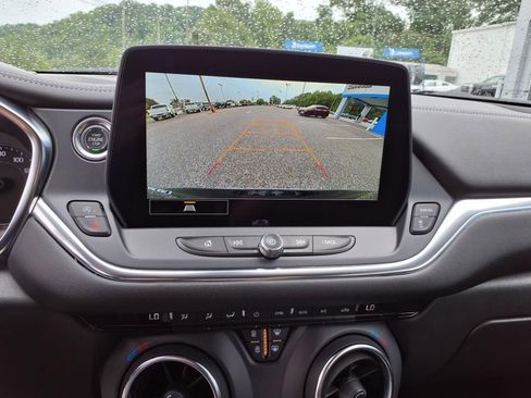 Used 2023 Chevrolet Blazer LT image 19