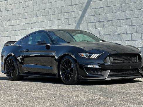 Used 2018 Ford Mustang Shelby GT350 w/ Electronics Package RWD image 1