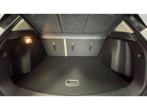 Used 2024 Buick Encore GX Avenir w/ Avenir Technology Package image 17